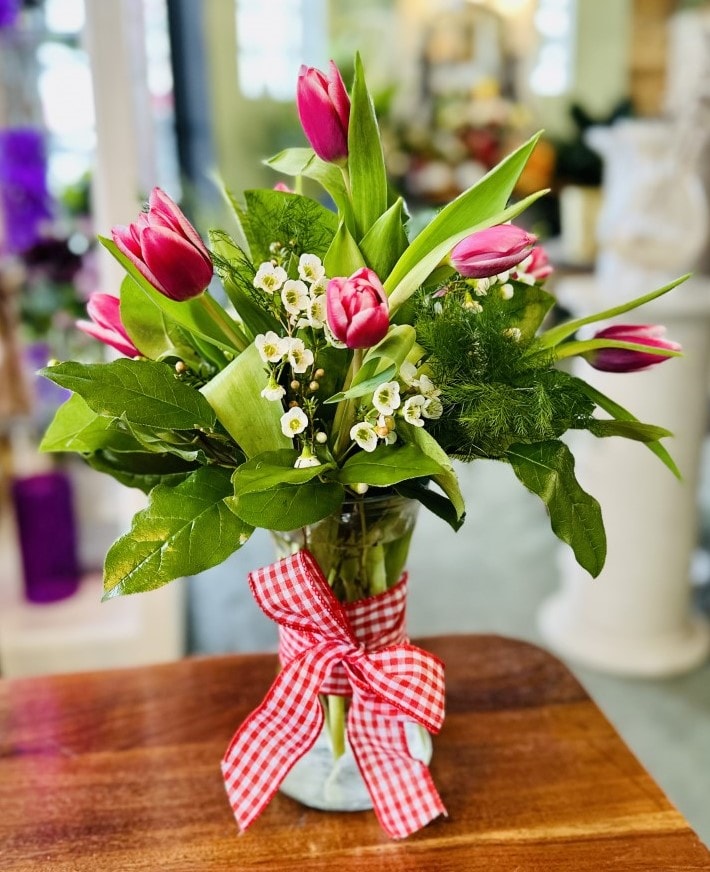 Colors of tulips will vary dependent upon availability. Purple, white, yellow, etc.
